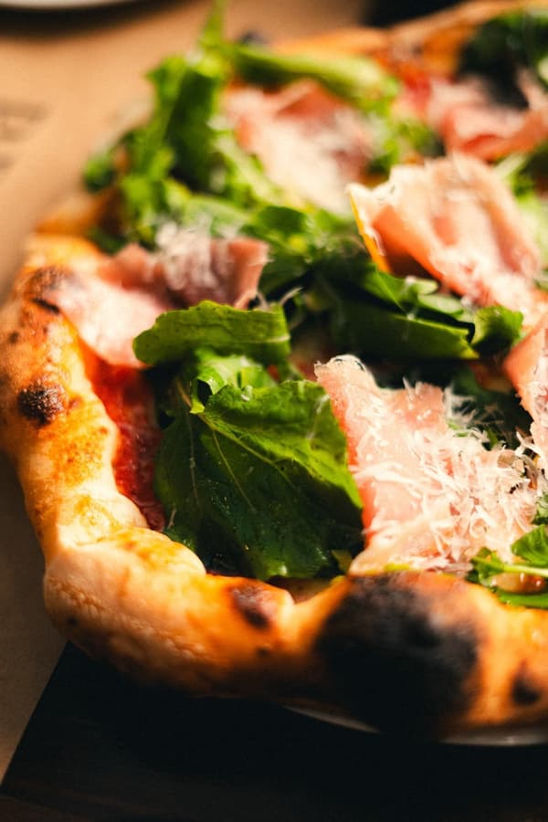 Braci — pizza prosciutto y rúcula